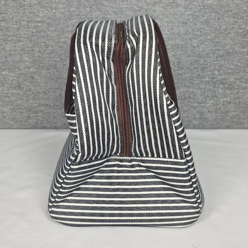 COMFYTIME INSULATED LUNCH BAG – BLACK/WHITE STRIPES – ZIP TOP / THERMAL LINING